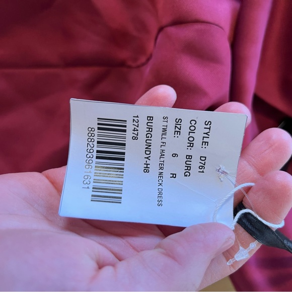 ALFRED SUNG v neck halter satin trumpet grown in Deep Red Maxi Dress - Picture 8 of 13